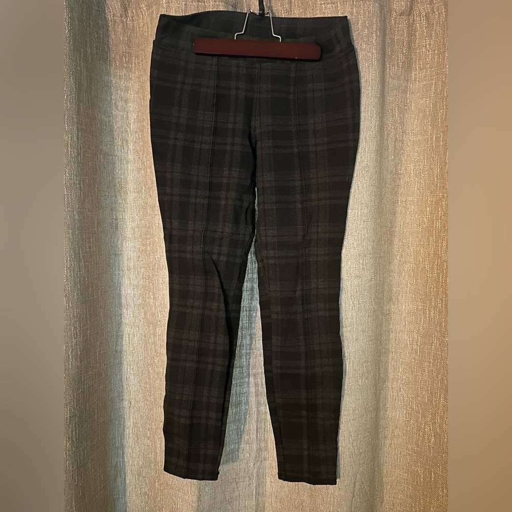 Time and Tru Women's Dark Plaid Skinny Pants